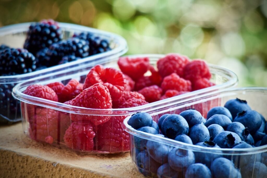 berries, fruit, nutrition